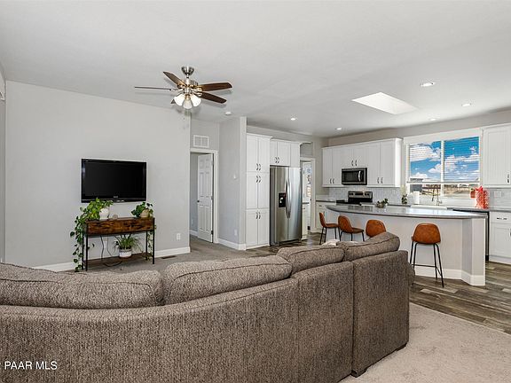 3rd image of 7129 E Larkspur Way