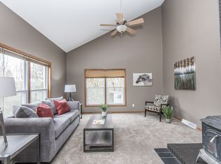 35777 52nd St, Burlington, WI 53105