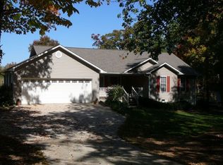 416 Greenbriar Dr, Hartwell, GA 30643