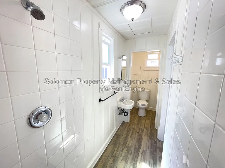 143 1/2 S Myers St — Photo 7