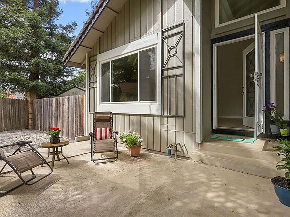 5th image of 8753 Great Oaks Way