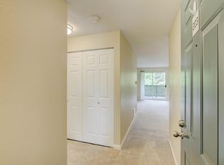 6618 130th Ave NE APT B201, Kirkland, WA 98033