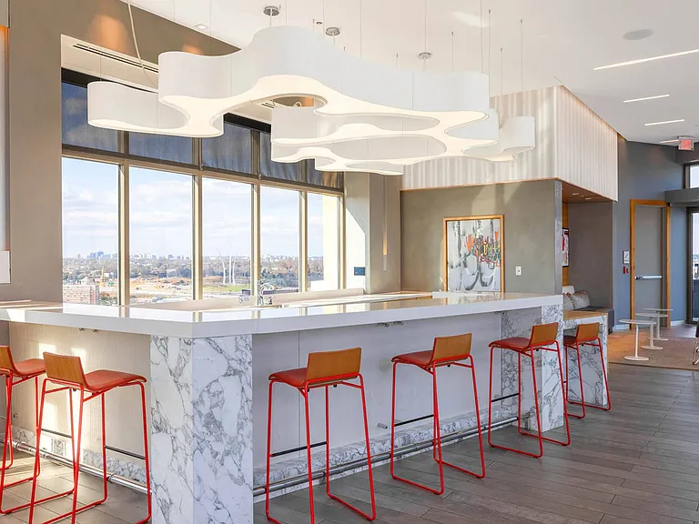 Sky Lounge