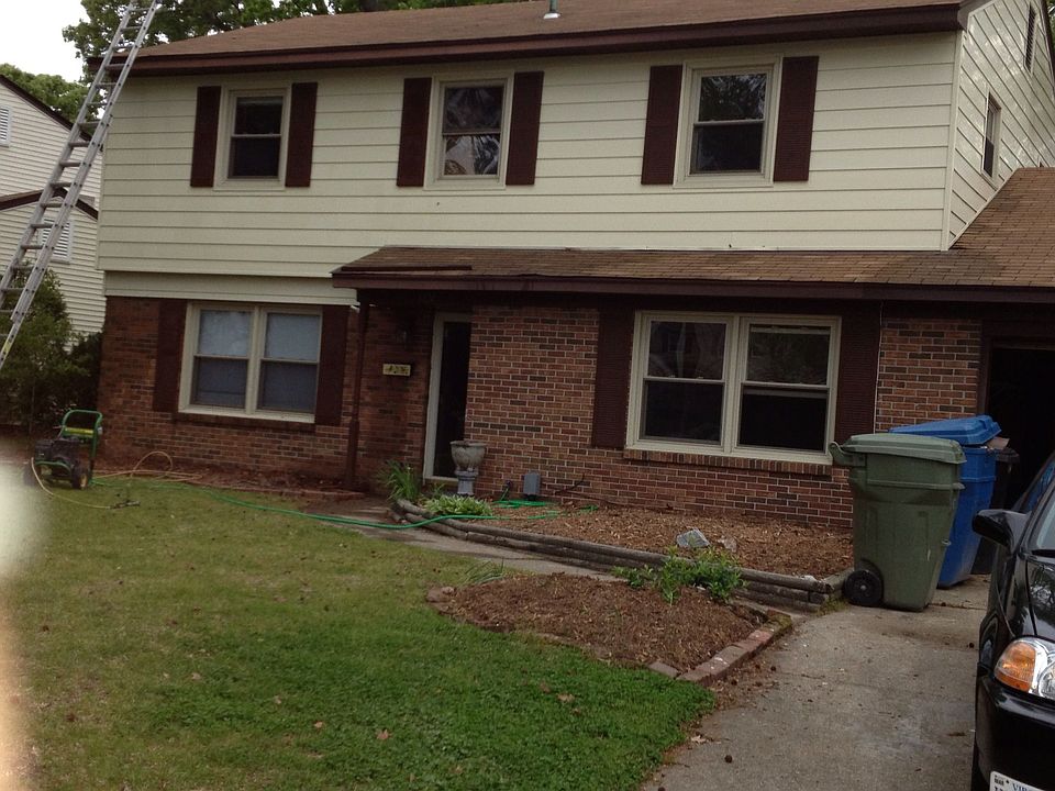 2nd image of 3724 Colonial Pkwy