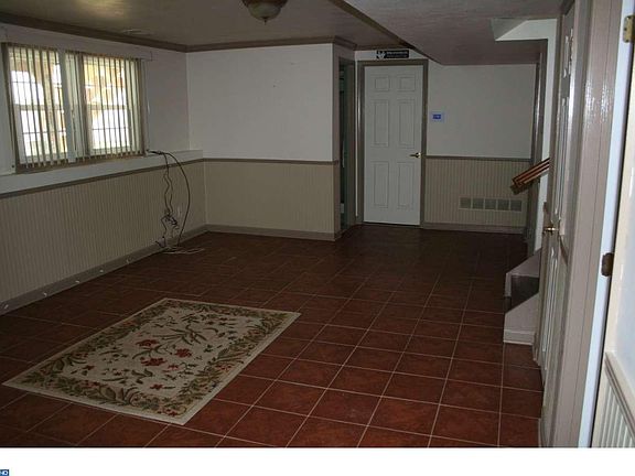 5th image of 9 Broadfield Dr