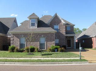 9288 S Fairmont Cir, Collierville, TN 38017