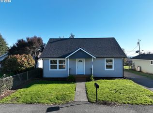 433 Pine St, Brookings, OR 97415