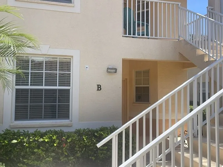 4270 Vicenza Dr #B40 — Photo 1