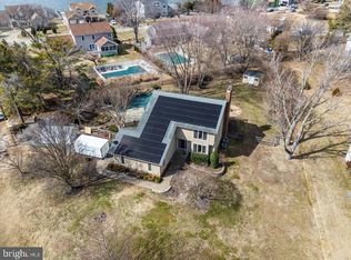 206 Congressional Dr, Stevensville, MD