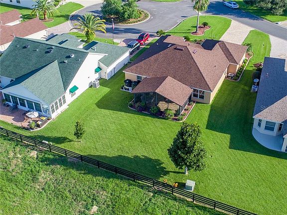 4th image of 2605 Caribe Dr