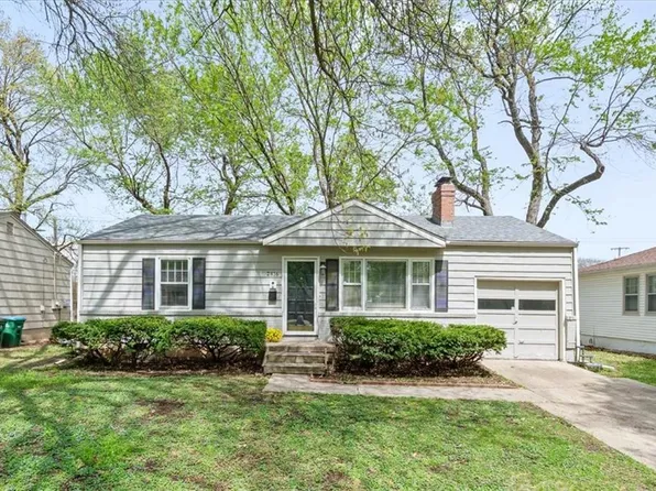 2816 W 47th Ter, Westwood, KS 66205