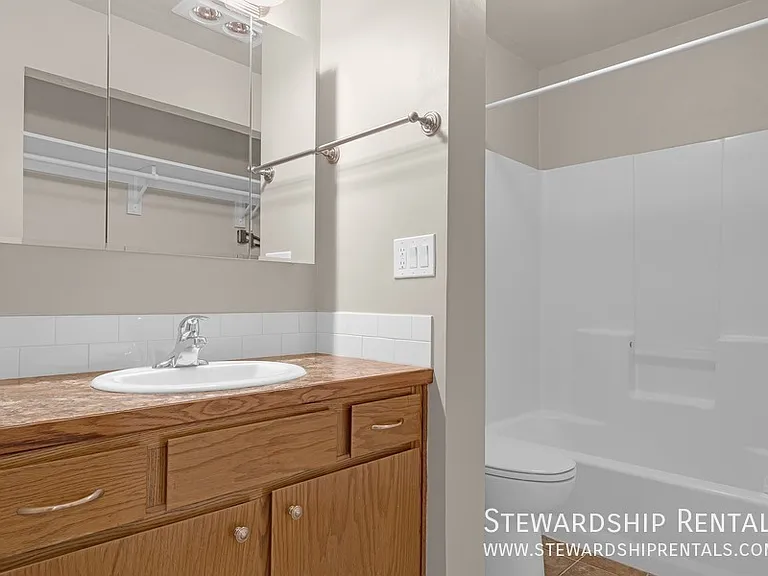 541 Lawrence St #B — Photo 13