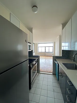 Rented by Bond New York | media 5