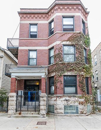1st image of 1949 W Roscoe St APT 1F