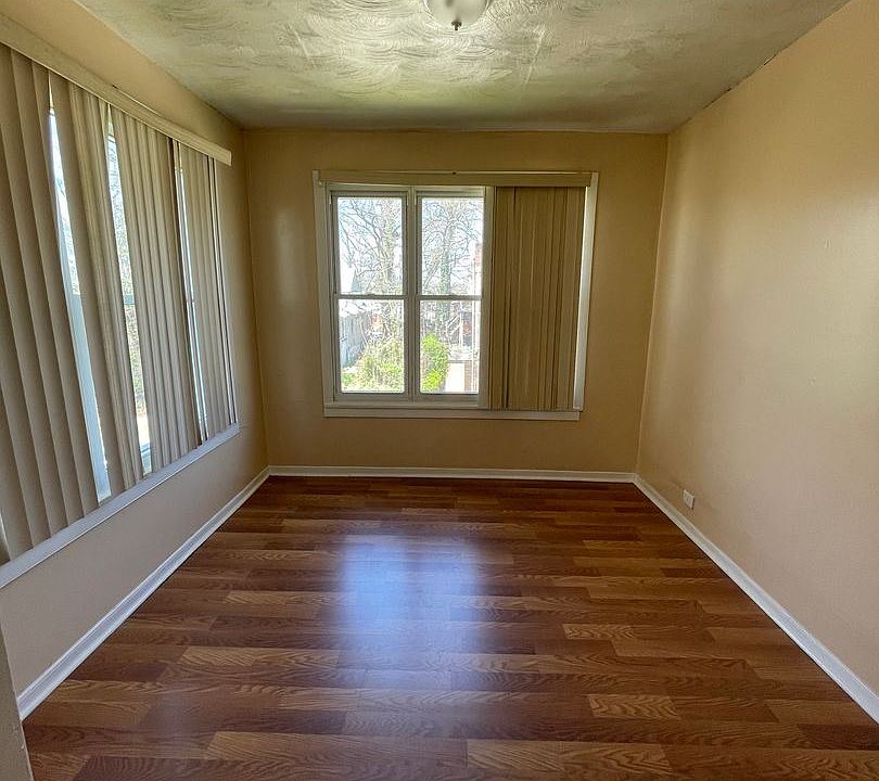 2nd image of 4003 Bonner Rd #D