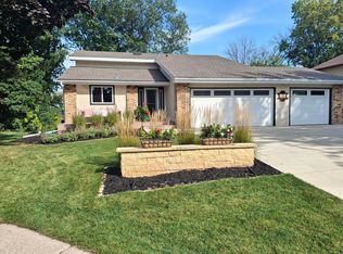 10005 Beard Ave S, Bloomington, MN 55431