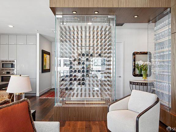 5th image of 72 Townsend St Penthouse 902
