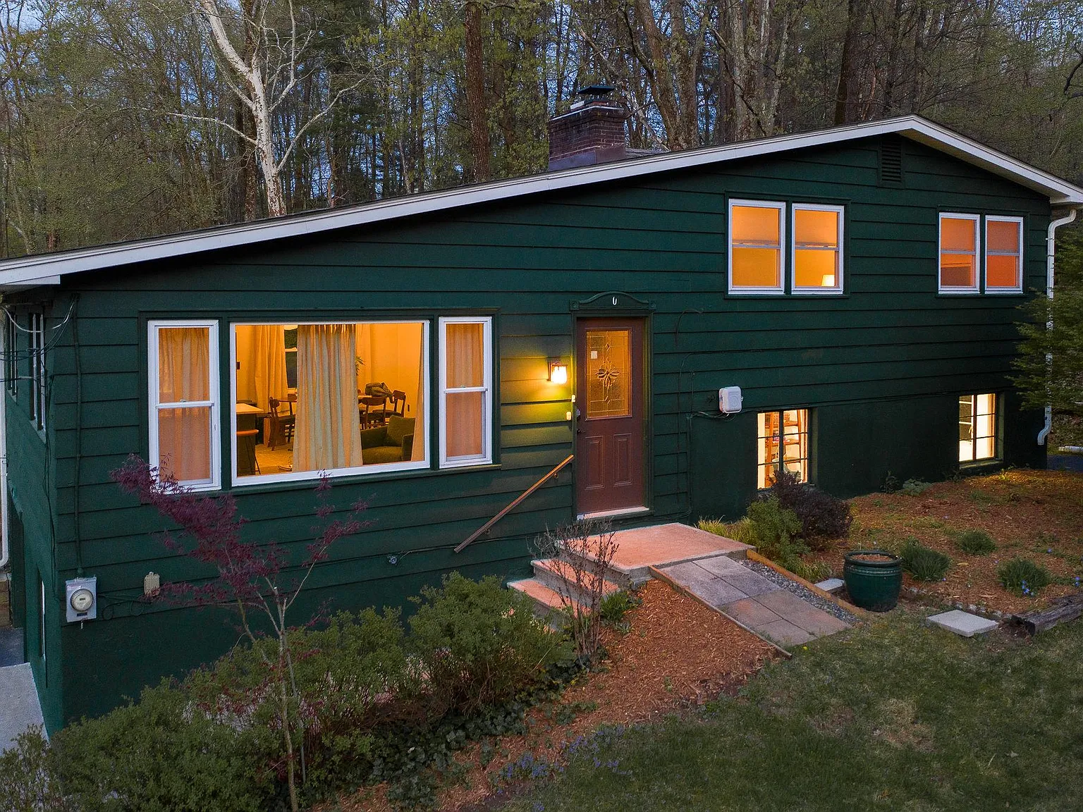 101 Parkcrest Drive Ext — Photo 4