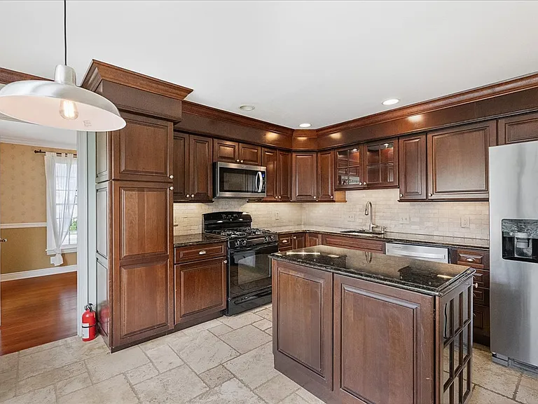 206 Snowden Ln — Photo 12