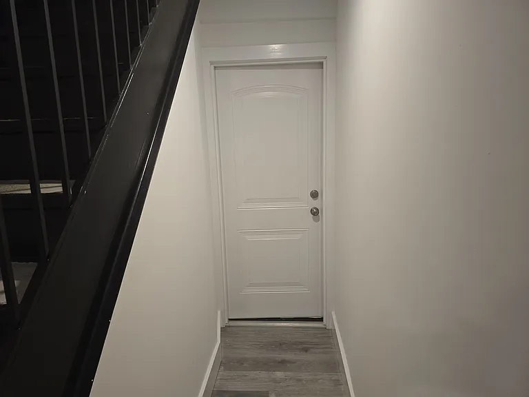 335 Mallory Ave #2 — Photo 3