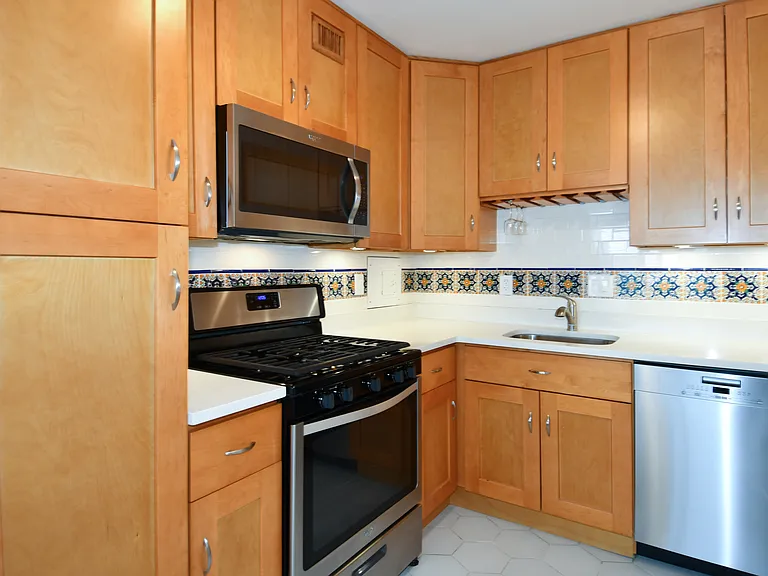 4515 Willard Ave #1201S — Photo 25