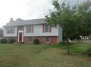 417 S Broad St, Salem, VA 24153