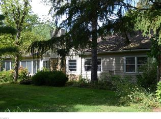 8971 Mountain View Dr, Mentor, OH 44060