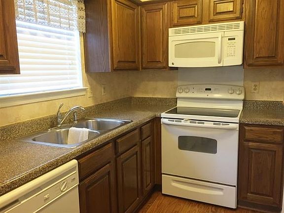 5th image of 1310 Harwell Dr APT 4710