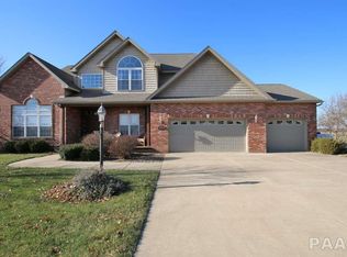 11816 W Dubois Rd, Brimfield, IL 61517