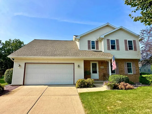 2115 Stone Crest Road, Stoughton, WI 53589