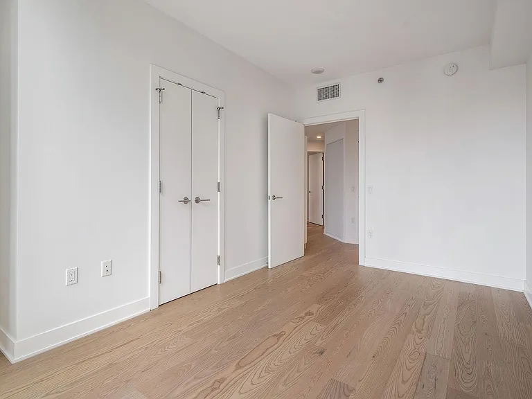 201 Folsom St #22A — Photo 13
