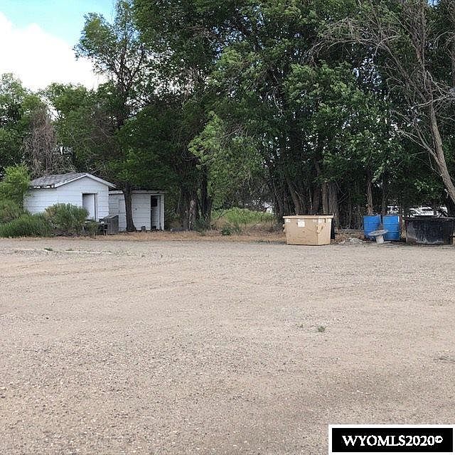 1st image of 609 West Ln