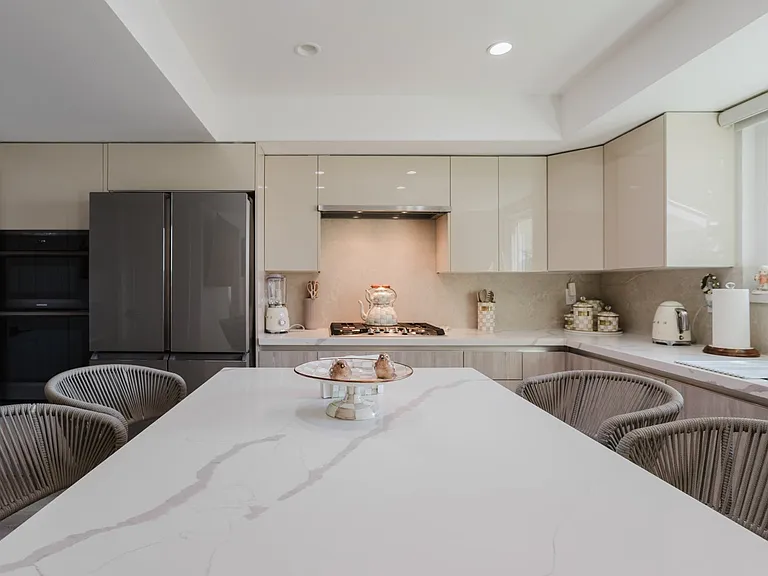 10619 Mather Ave — Photo 24