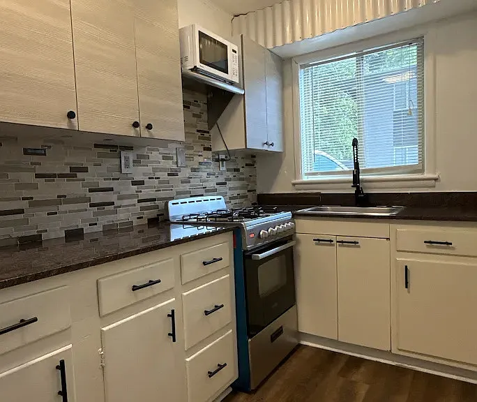 1978 Wellbourne Dr NE #6 — Photo 6