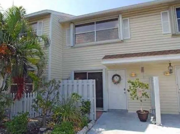 2623 NE 15th St, Pompano Beach, FL 33062