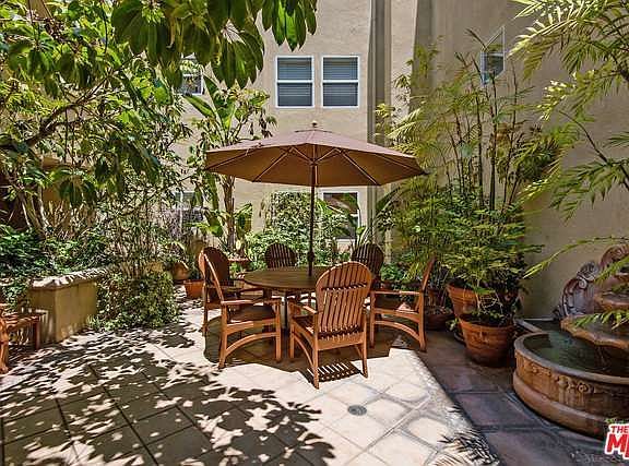 3rd image of 14343 Burbank Blvd APT 303