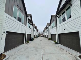 615 Northew St #E, Houston, TX 77091