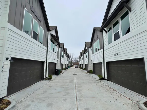 615 Northew St #E, Houston, TX 77091