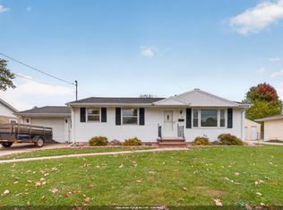 1198 Langlade Ave, Green Bay, WI 54304