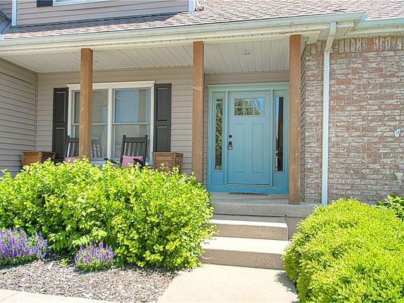 2nd image of 1809 Parkside Dr