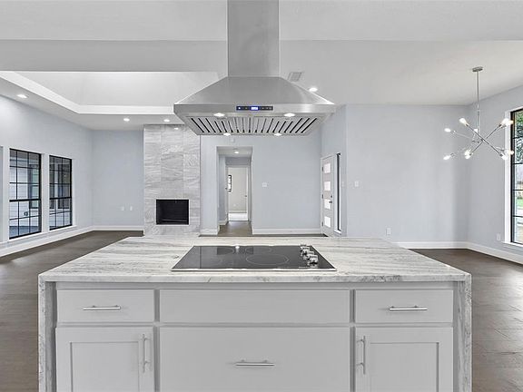 5th image of 6126 La Cosa Dr