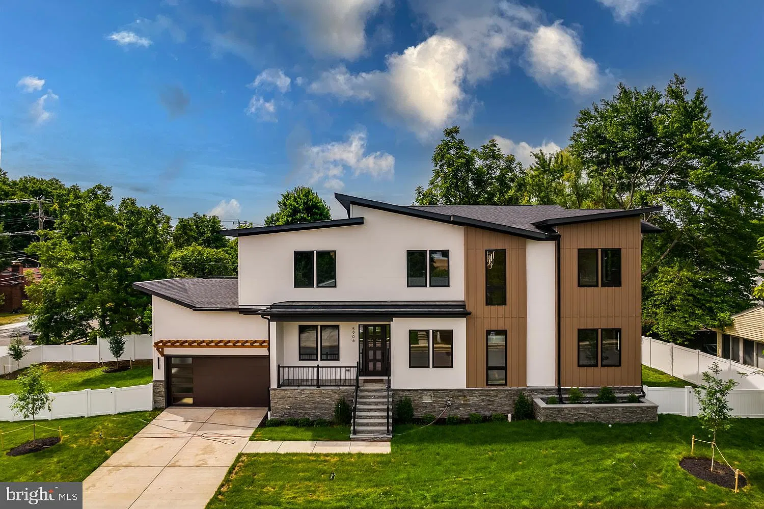5 bed, 6.0 bath, 4275 sqft, $7,295 — Photo 1
