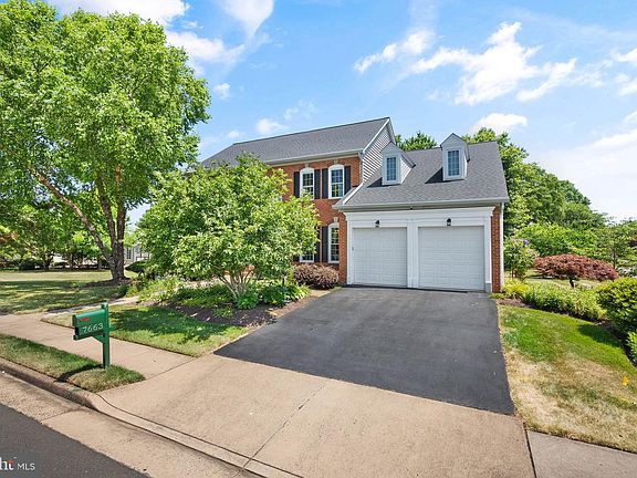 3rd image of 7663 Royal Sydney Dr