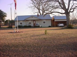 812 Lower Rebecca Rd, Fitzgerald, GA 31750