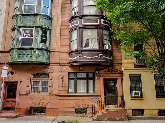 3rd image of 338 S 15th St Unit 3R