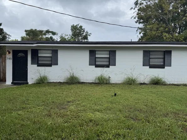 745 Plaza, Atlantic Beach, FL 32233