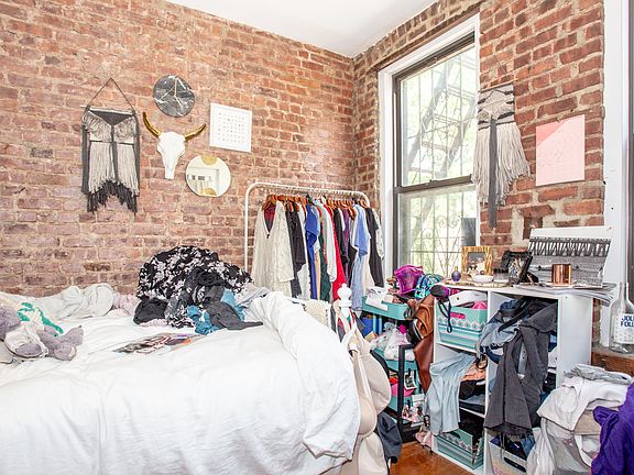 5th image of 225 Rogers Ave #2K