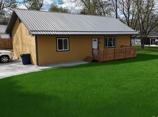 711 S Grand Ave, Eldon, MO 65026