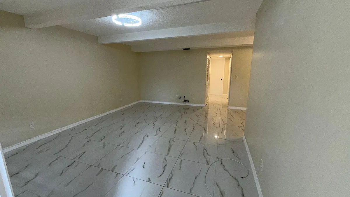 Building Photo - 1225 S Flagler Ave #313