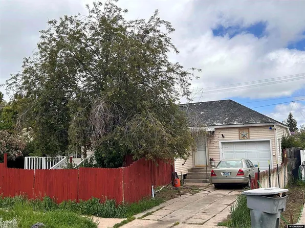 924 Uinta St, Evanston, WY 82930